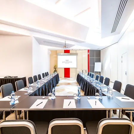 Hotel Grandium 5*