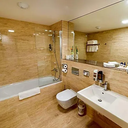 Grandium Hotel 5*