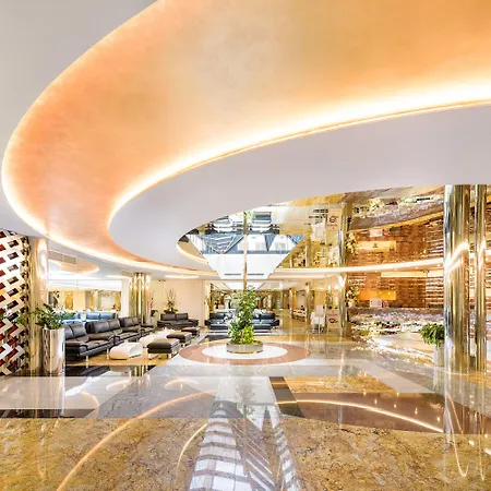 Grandium Hotel 5*