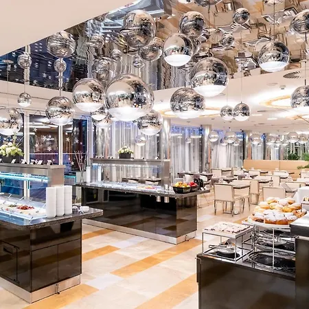 Hotell Grandium 5*